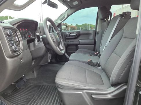 Used 2020 Chevrolet Silverado 1500 Custom w/ Custom Value Package AWD/4WD image 5