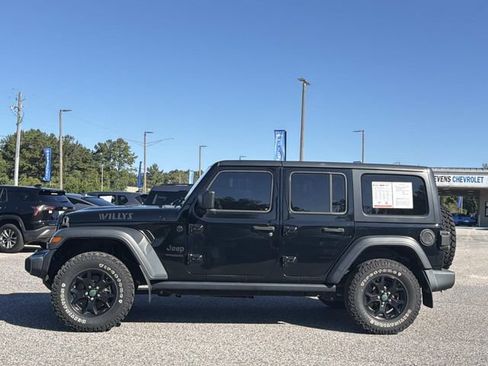 Used 2020 Jeep Wrangler Unlimited Sport AWD/4WD image 9