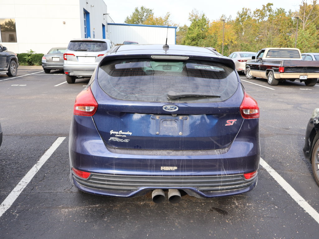 Used 2017 Ford Focus ST FWD image 6