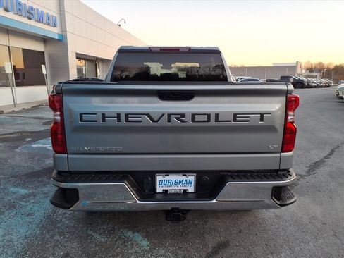 Used 2023 Chevrolet Silverado 1500 LT image 4