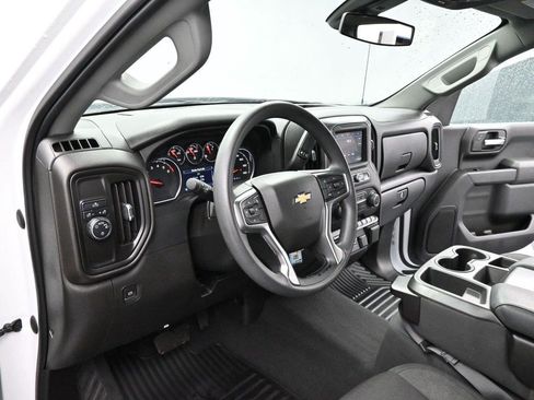 Used 2022 Chevrolet Silverado 1500 Custom w/ Safety Confidence Package RWD image 13