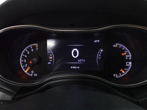 Used 2016 Jeep Grand Cherokee Limited AWD/4WD image 18