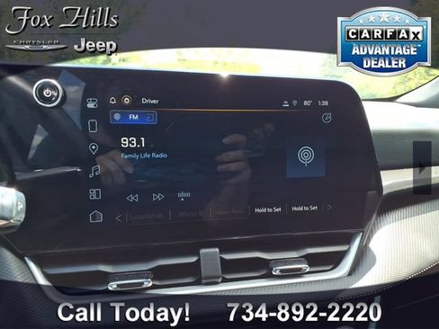Used 2025 Chevrolet Equinox LT w/ Convenience Package II AWD/4WD image 19