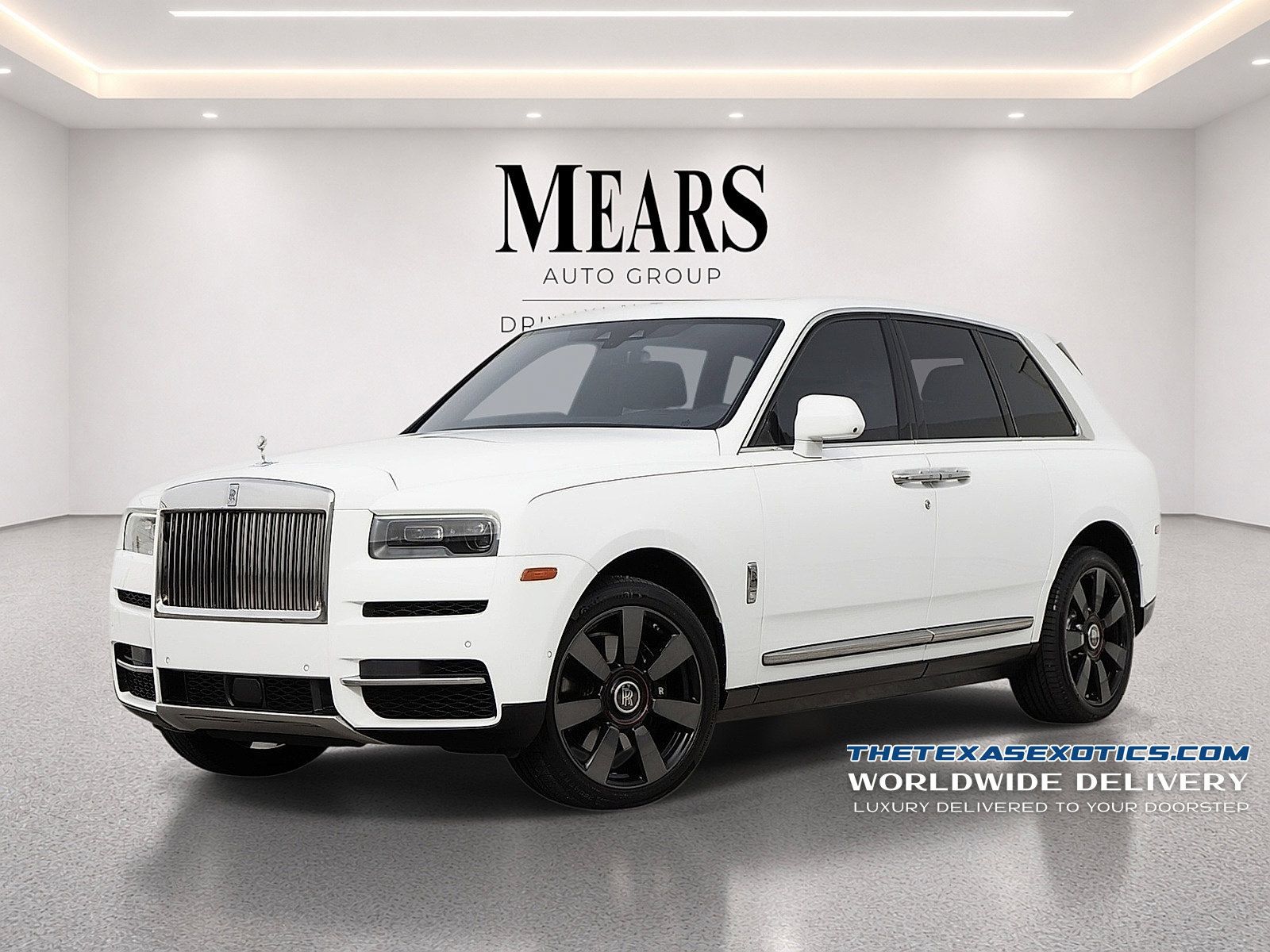 Used 2022 Rolls-Royce Cullinan AWD/4WD image 1