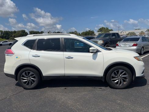 Used 2016 Nissan Rogue SL w/ SL Premium Package FWD image 8