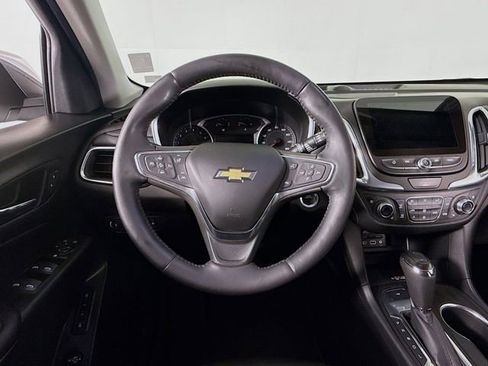 Used 2020 Chevrolet Equinox Premier image 11
