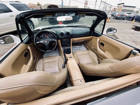 Used 2000 MAZDA MX-5 Miata LS image 17