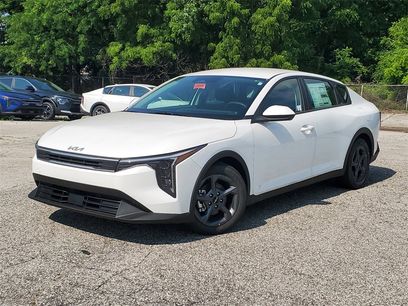 New 2025 Kia K4 LXS