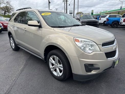 Used 2012 Chevrolet Equinox LT w/ Driver Convenience Package FWD image 2