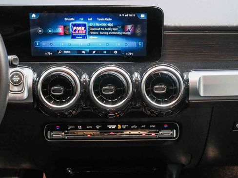 Certified 2022 Mercedes-Benz GLB 250 image 14