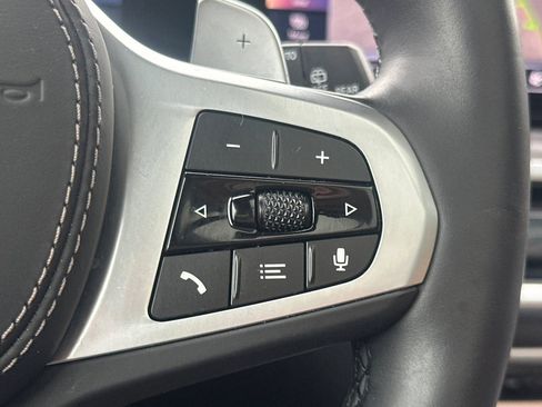 Certified 2025 BMW X7 xDrive40i w/ M Sport Package image 32