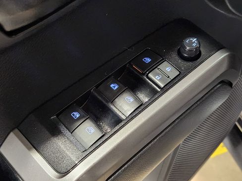 Used 2022 Toyota Tacoma SR5 image 43