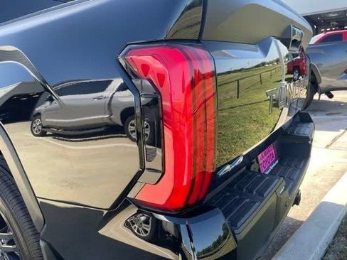 Used 2026 Toyota Tundra SR5 w/ SR5 Convenience Package AWD/4WD image 13