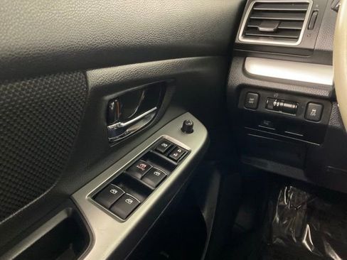 Used 2016 Subaru Crosstrek 2.0i Premium image 18