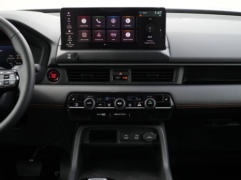 New 2026 Honda Pilot Sport image 25