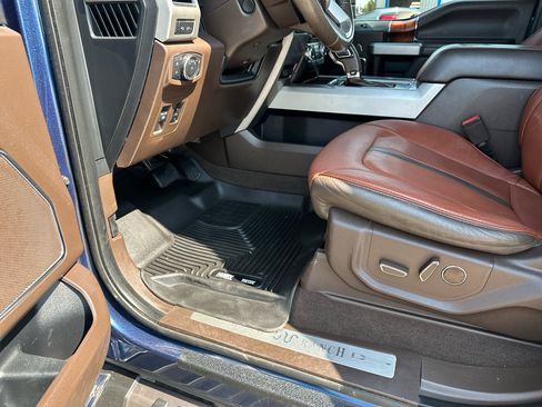 Used 2018 Ford F150 King Ranch image 10