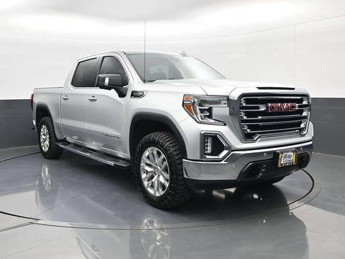 Used 2019 GMC Sierra 1500 SLT w/ SLT Premium Plus Package AWD/4WD image 4