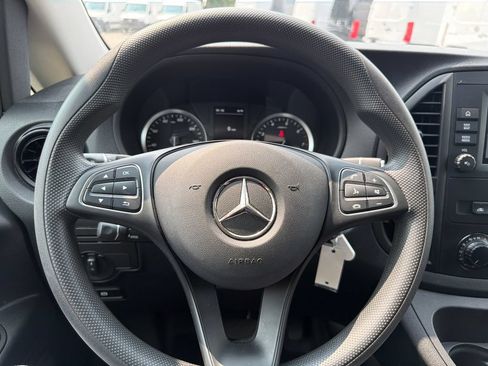 Used 2023 Mercedes-Benz Metris Passenger image 18
