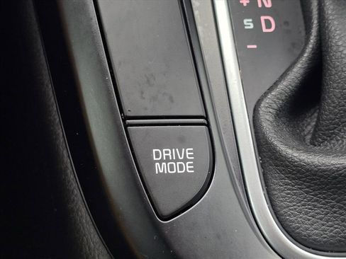 Used 2022 Kia Soul LX image 20