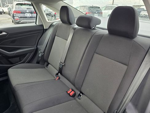 Used 2019 Volkswagen Jetta S image 17