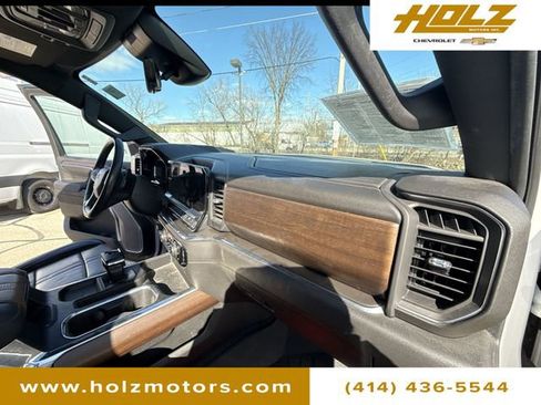 Certified 2023 Chevrolet Silverado 1500 High Country w/ Technology Package image 30