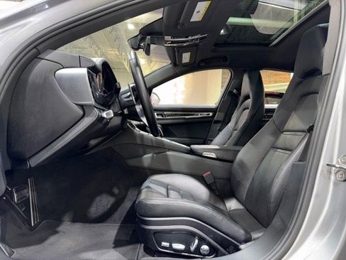 Used 2018 Porsche Panamera 4S image 48