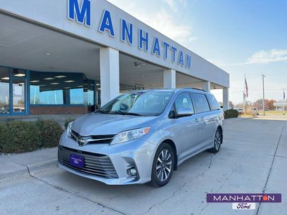 Used 2018 Toyota Sienna XLE Premium