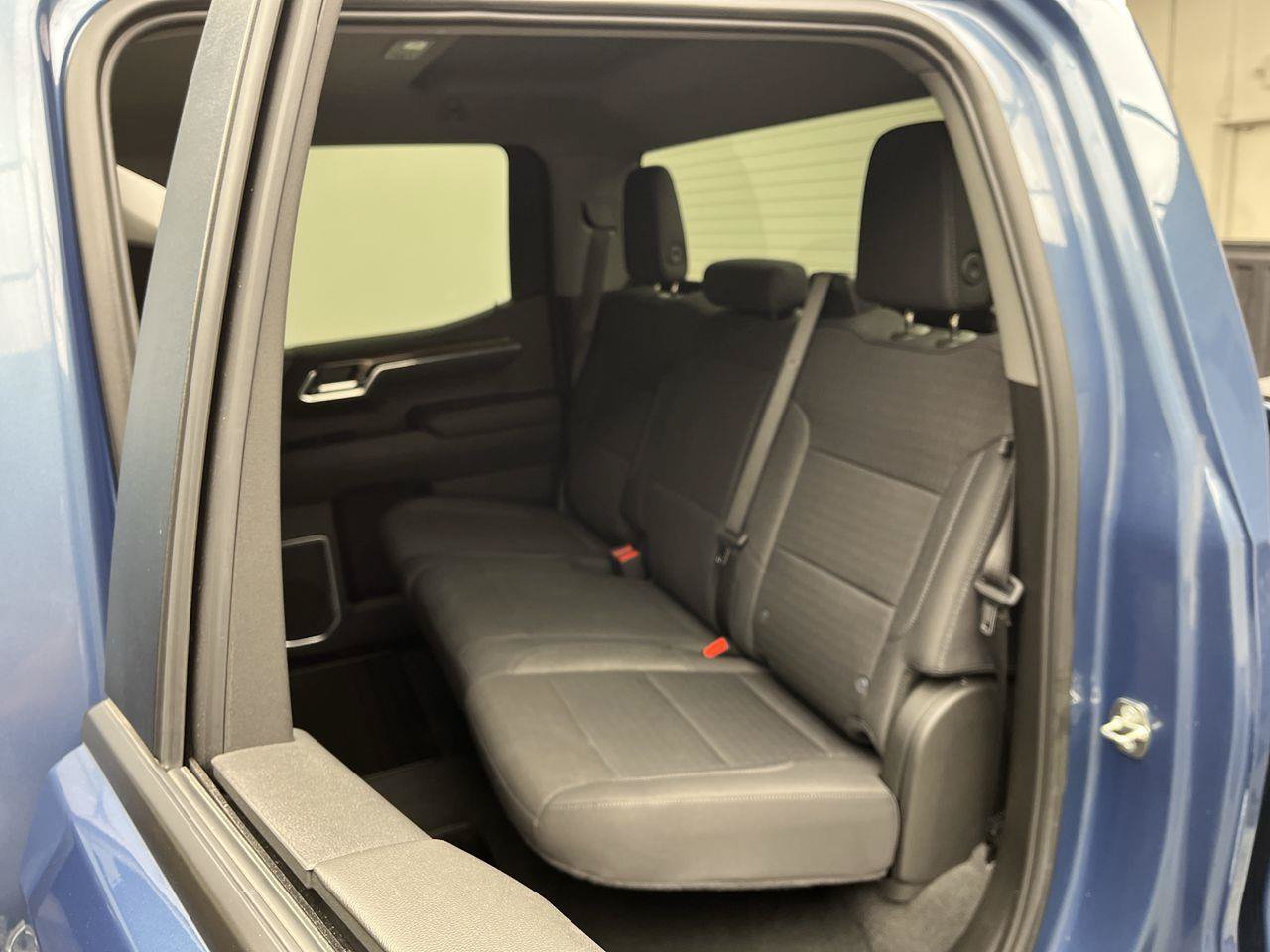 Certified 2024 Chevrolet Silverado 1500 LT AWD/4WD image 13