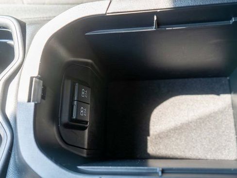 Used 2019 Toyota RAV4 XLE w/ Convenience Package AWD/4WD image 37
