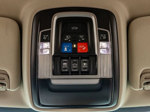 Used 2024 RAM 3500 Limited w/ Towing Technology Group AWD/4WD image 29