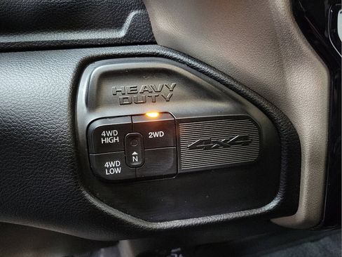 Used 2024 RAM 2500 Laramie AWD/4WD image 17