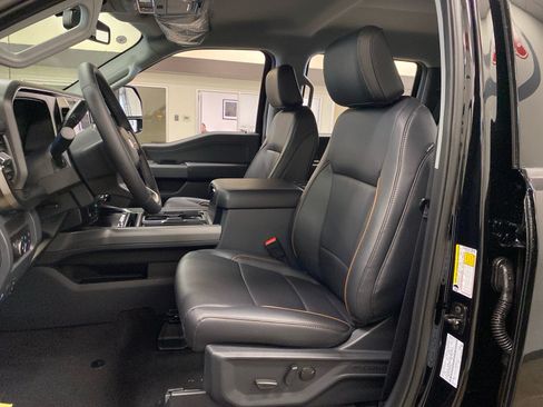 New 2026 Ford F250 Lariat w/ Black Appearance Package AWD/4WD image 16