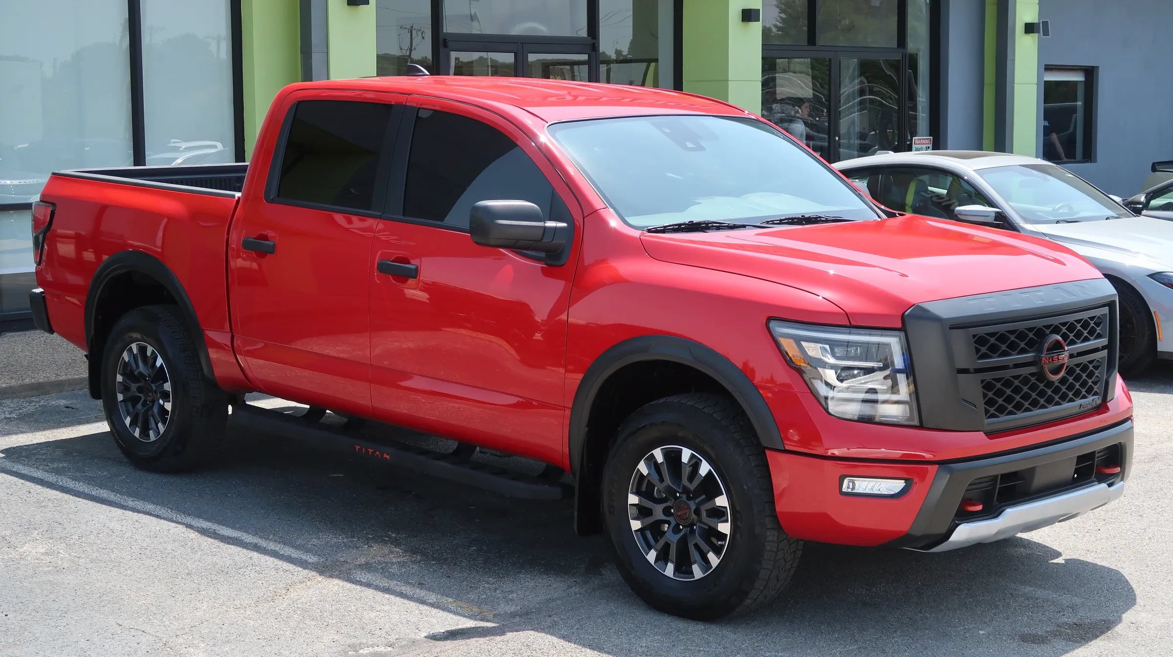 Used 2024 Nissan Titan PRO-4X w/ Off Road Protection Package AWD/4WD image 5