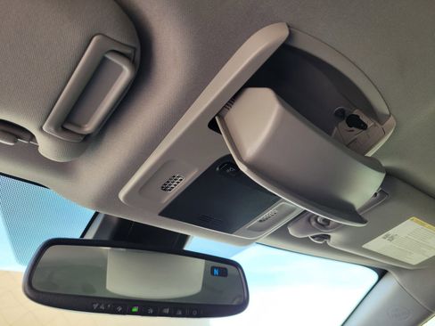 Used 2018 Toyota Camry SE w/ Convenience Package image 32