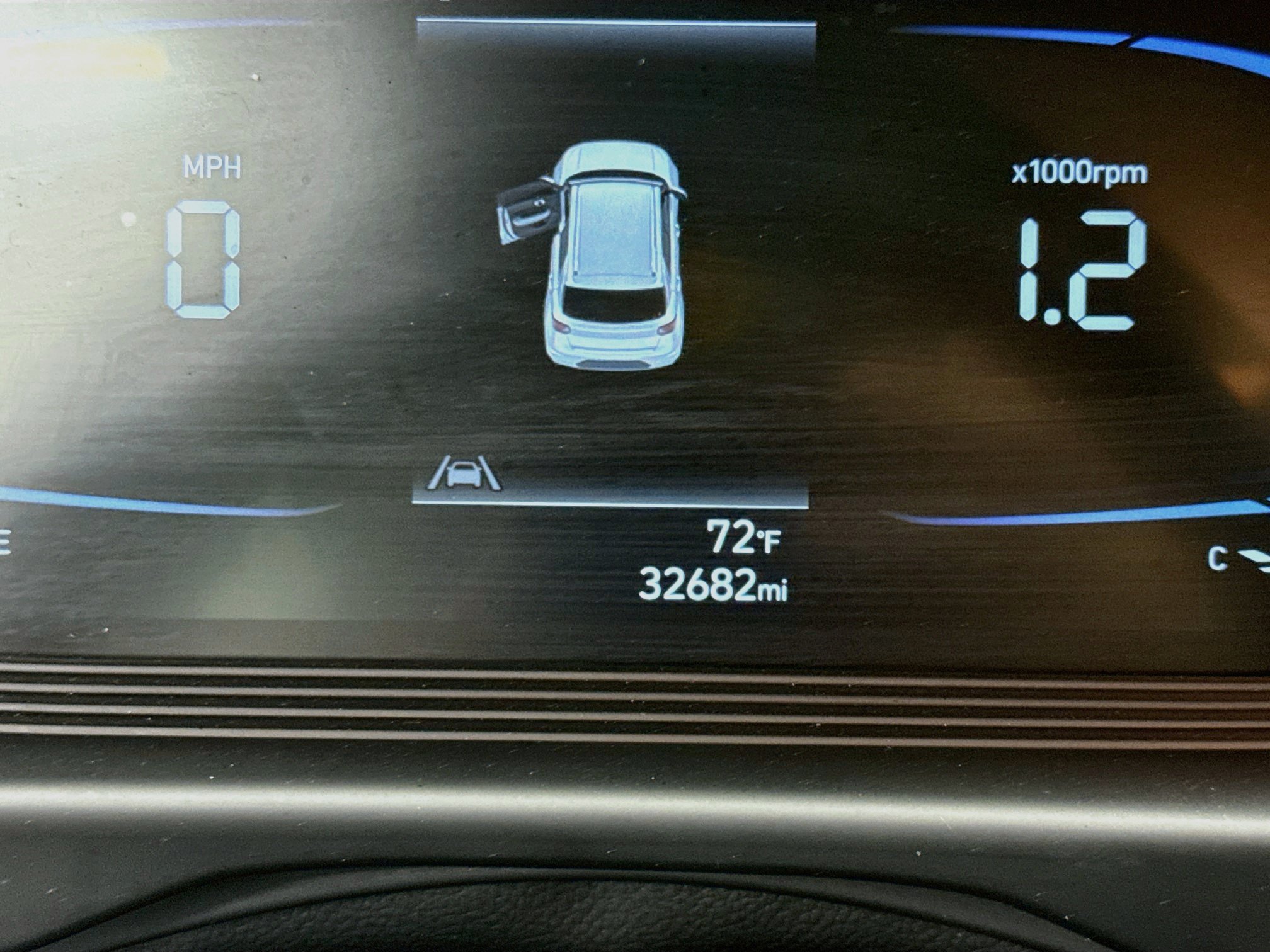 Used 2025 Hyundai Venue SEL FWD image 19