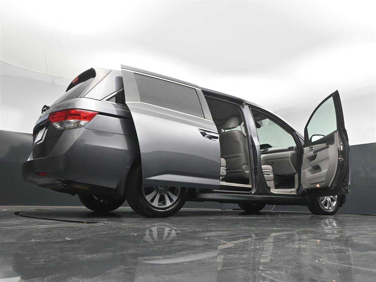 Used 2017 Honda Odyssey EX-L image 40