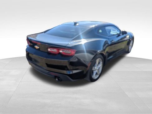 Used 2019 Chevrolet Camaro LT image 2