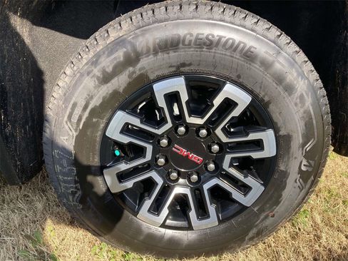 New 2026 GMC Sierra EV Elevation image 10