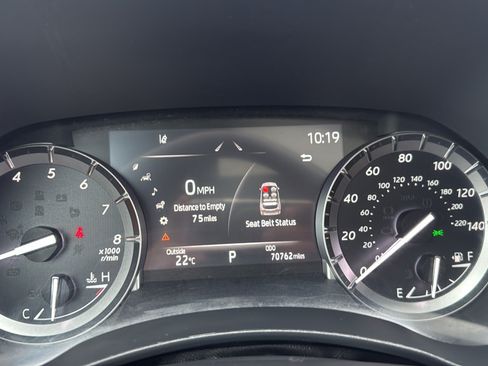 Used 2021 Toyota Highlander XSE AWD/4WD image 16