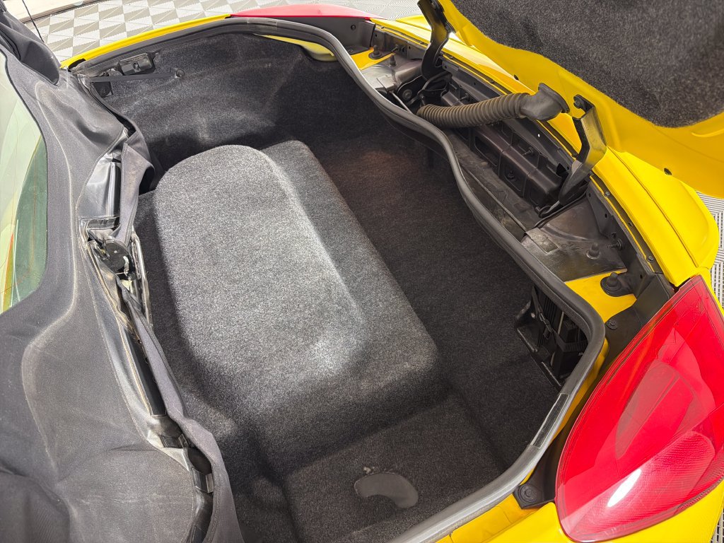 Used 2007 Pontiac Solstice GXP w/ Premium Package RWD image 16