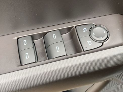 Certified 2026 Chevrolet Colorado W/T w/ WT Custom Package image 12