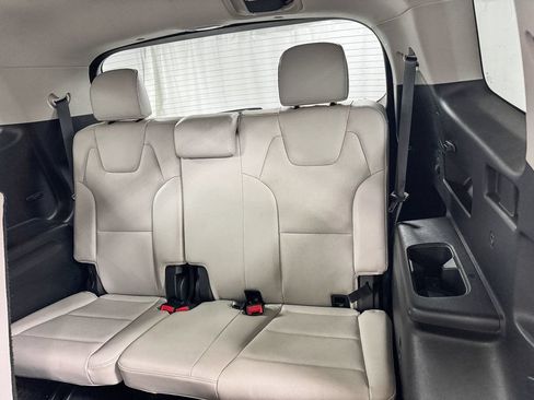 Used 2020 Kia Telluride S w/ S 8 Passenger Seating Package FWD image 11