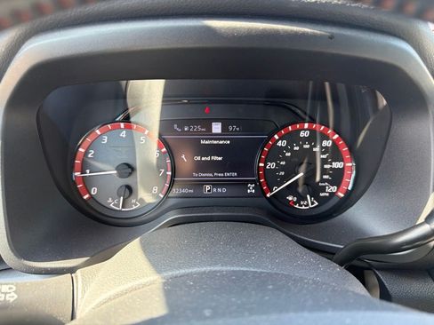Used 2023 Nissan Titan PRO-4X w/ Pro-4x Convenience Package AWD/4WD image 2
