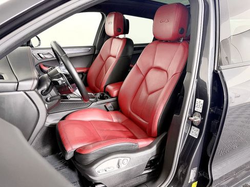 Used 2017 Porsche Macan GTS image 31