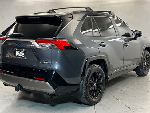 Used 2023 Toyota RAV4 XSE AWD/4WD image 6