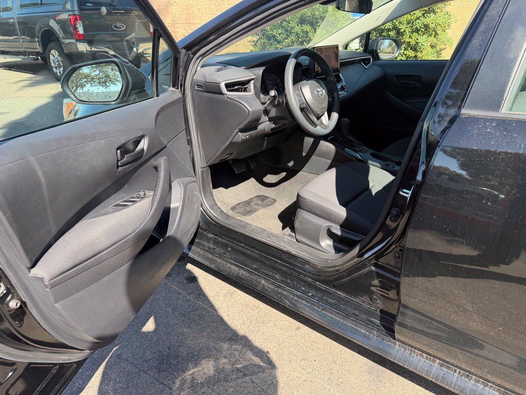 Used 2024 Toyota Corolla LE FWD image 19