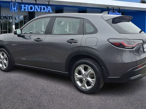 Certified 2023 Honda HR-V LX image 6