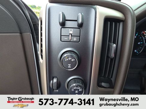 Used 2018 GMC Sierra 2500 Denali w/ Duramax Plus Package AWD/4WD image 21