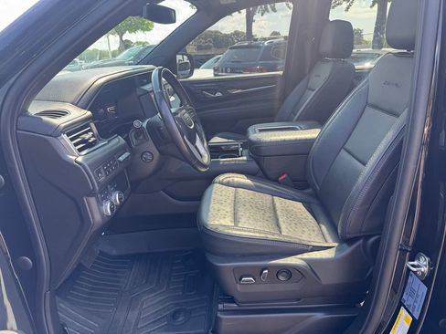 Used 2022 GMC Yukon Denali AWD/4WD image 27