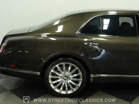 Used 2020 Bentley Mulsanne RWD image 28